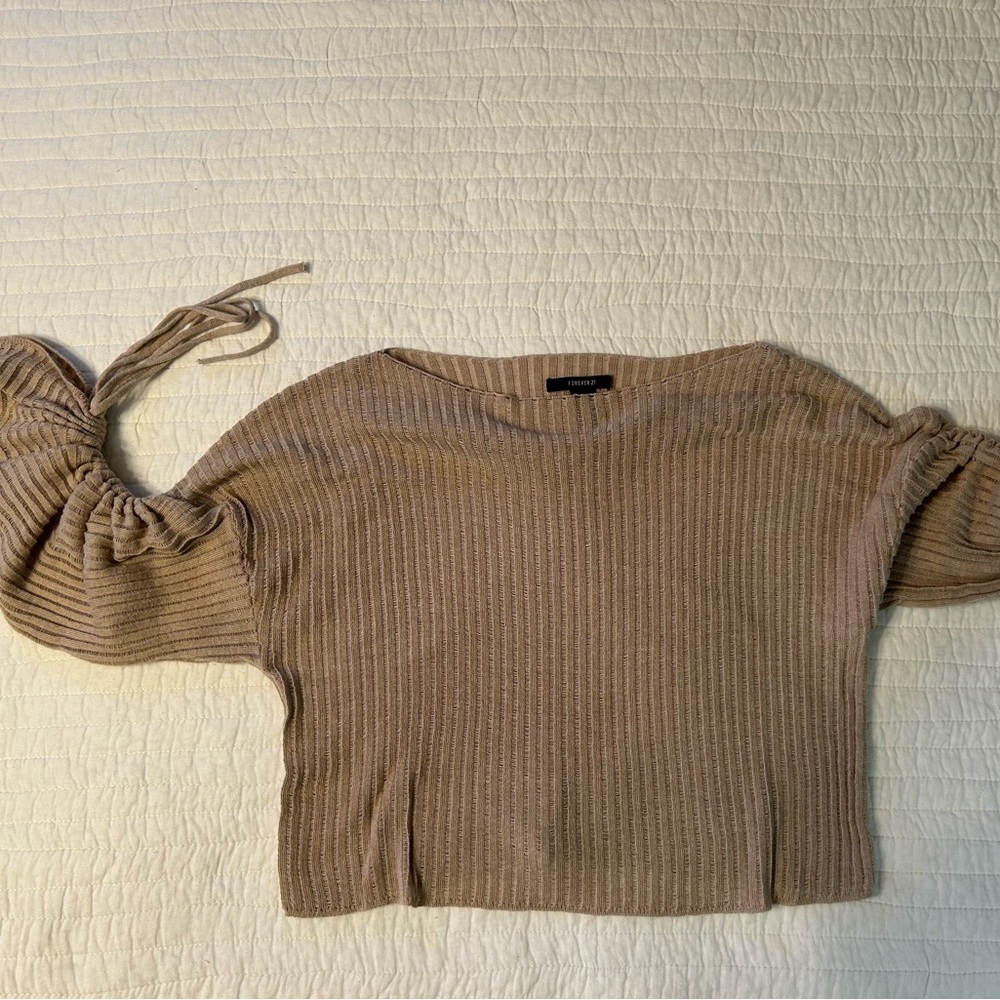 Forever 21 Cropped Long Sleeve Top